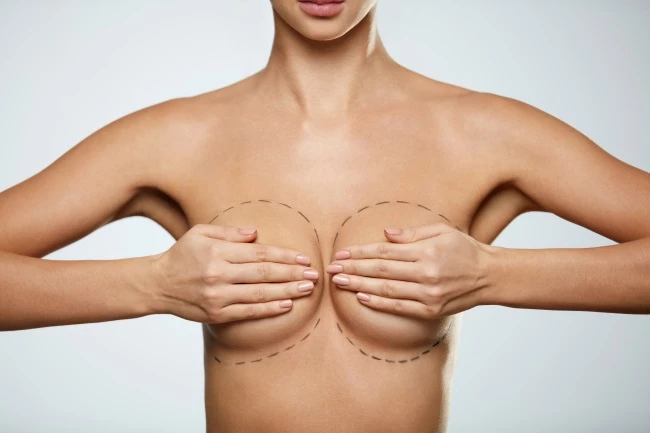 Εδώ θα βρεις όλα όσα θέλεις (και πρέπει) να ξέρεις για την αυξητική στήθους