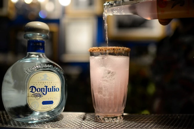 Don Julio: Η Αθήνα υποδέχθηκε το αυθεντικό truck της γνωστής τεκίλα! - εικόνα 2