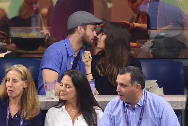 Δημόσια φιλιά για τον Justin Timberlake και την Jessica Biel!