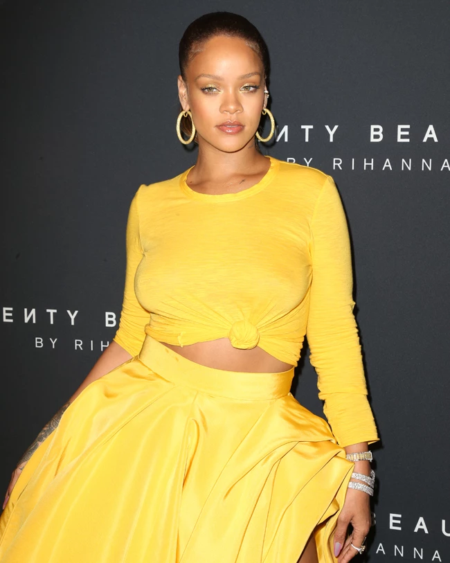 Rihanna: Το look της στα εγκαίνια του Fenty Beauty στο New York Fashion Week