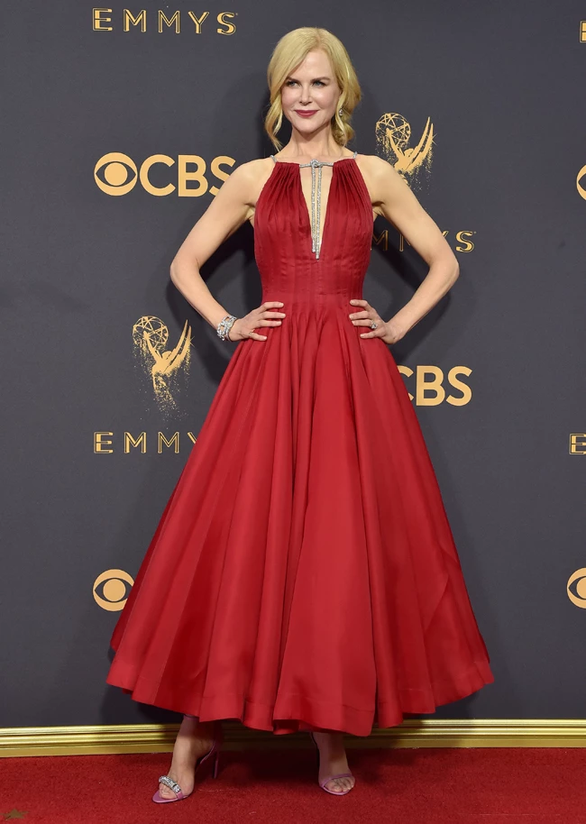 Nicole Kidman | Φόρεσε στα Emmy το πιο αναπάντεχο και τολμηρό trend στα παπουτσια!