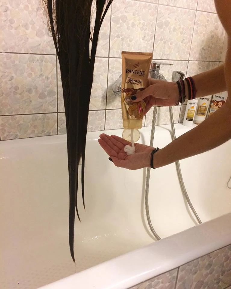 Ilia’s Hair Stories by Pantene: Έχεις πολύ μακριά μαλλιά; Ορίστε ο καλύτερος τρόπος να τα φροντίζεις - εικόνα 4
