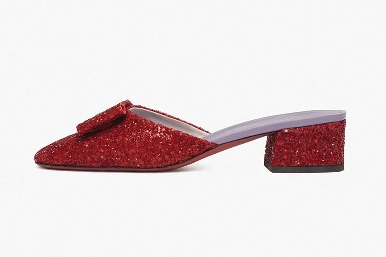Victoria Beckham: Τα νέα glitter παπούτσια που μόλις κυκλοφόρησε είναι εμπνευσμένα από την κόρη της! - εικόνα 2