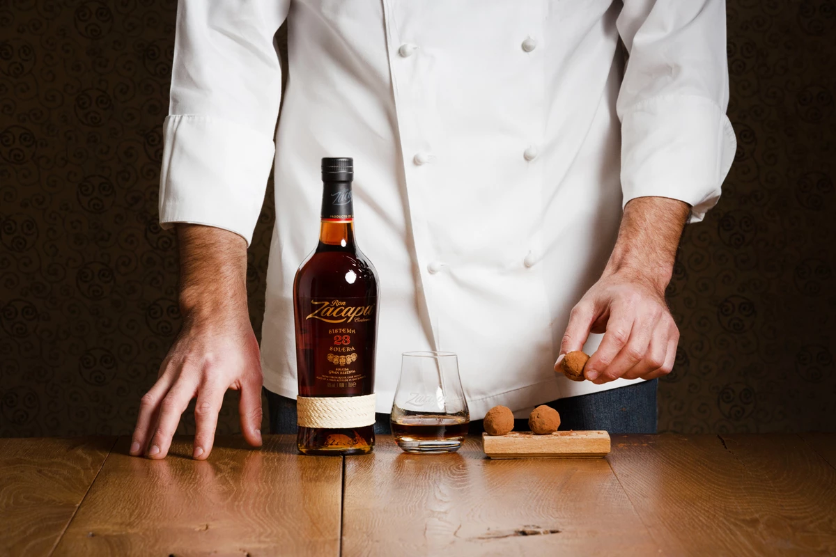 Όταν το ρούμι Zacapa 23 συνάντησε τον chef pâtissier Φίλιππο Παπασπύρου