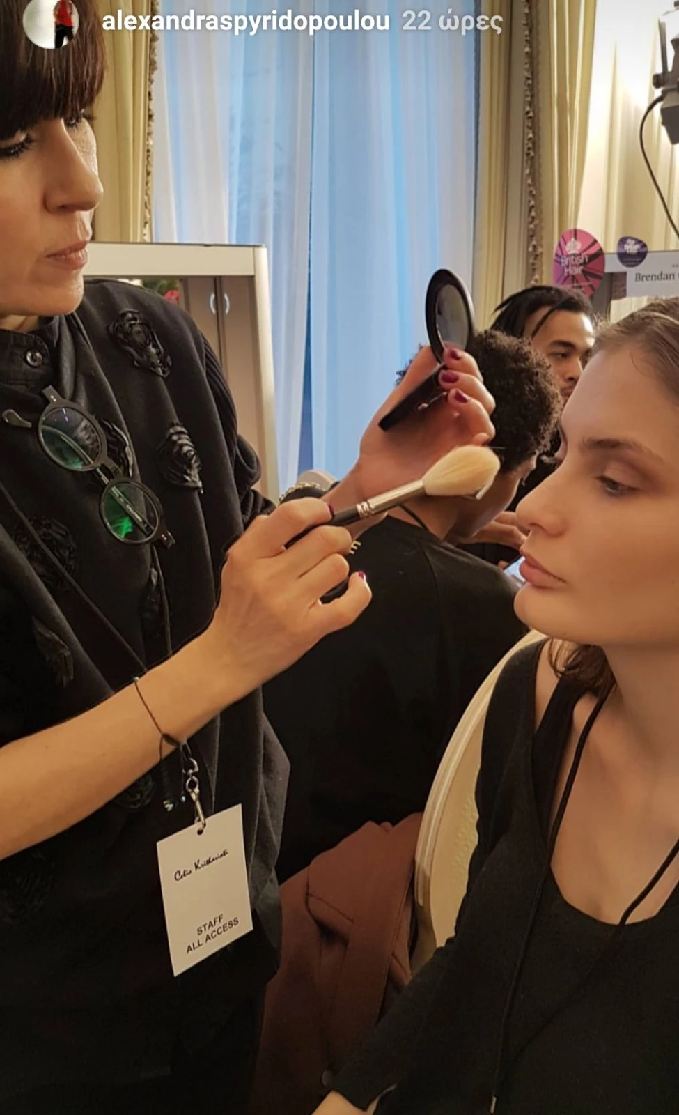 Στα beauty παρασκήνια του show της Celia Kritharioti στην PFW: Το τέλειο μακιγιάζ και όλες οι λεπτομέρειες - εικόνα 5