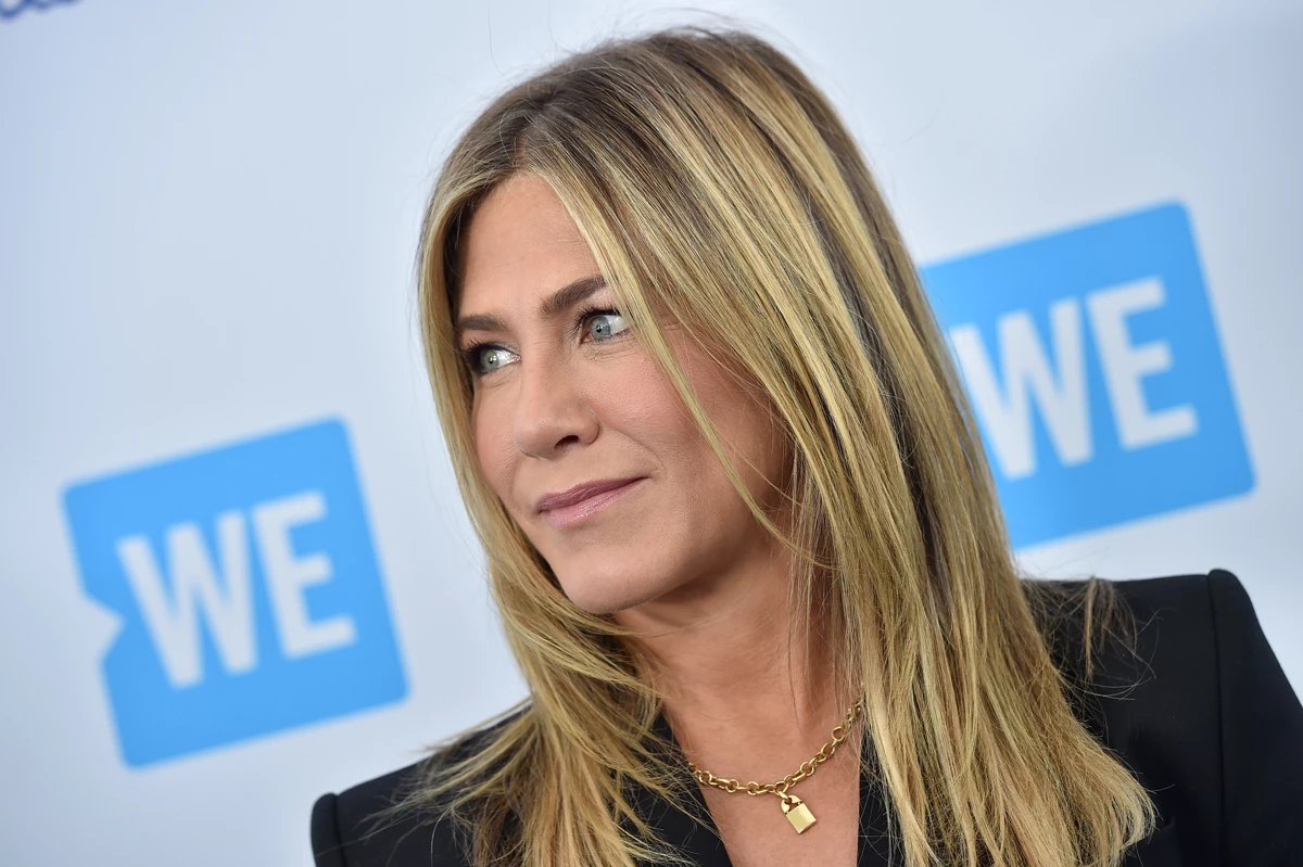 Η Jennifer Aniston μπήκε στην κουζίνα για χάρη του Jimmy Kimmel