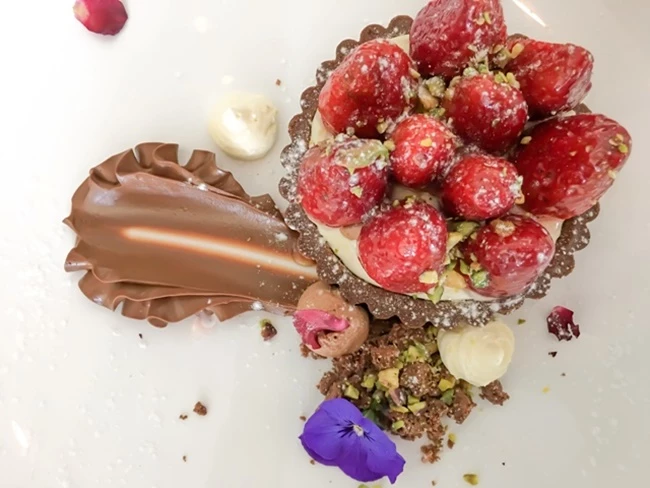 Ανοιξιάτικες «Γλυκές μέρες» στο ΤΙΤΑΝΙΑ με φράουλα και σοκολάτα!