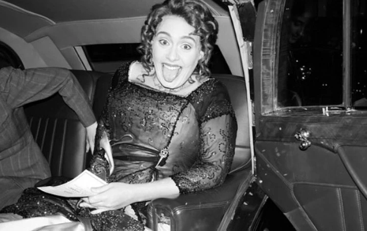 Η Adele γιόρτασε τα 30 με τον πιο επικό τρόπο - Ένα party εμπνευσμένο από τον Τιτανικό!