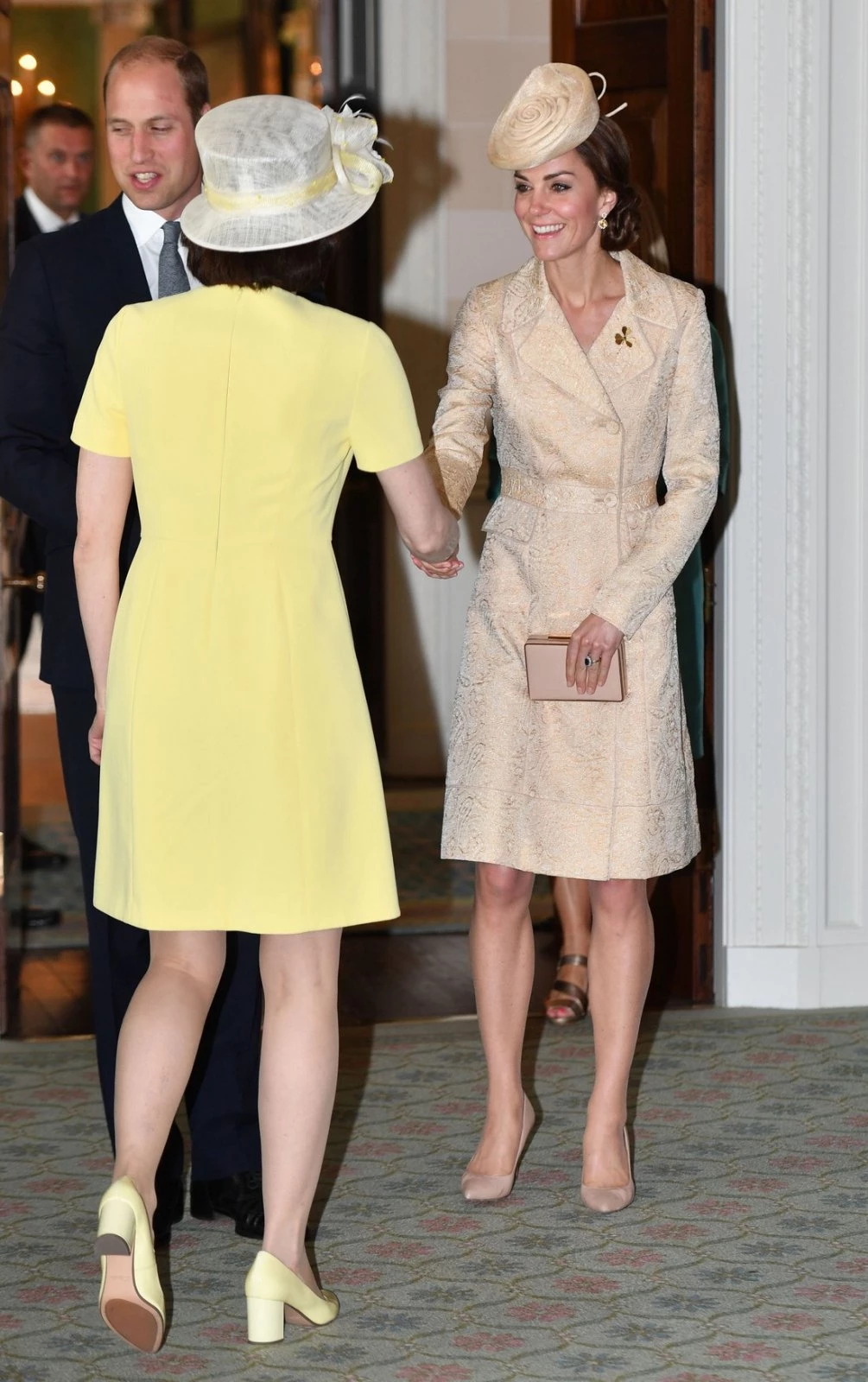 To trick της Kate Middleton για να μην μονοπωλεί το ενδιαφέρον στους γάμους που είναι καλεσμένη - εικόνα 5