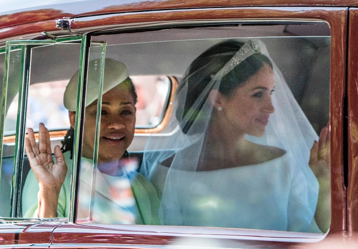 Doria Ragland | Η μητέρα της Meghan Markle έκανε μία απόλυτα κομψή εμφάνιση