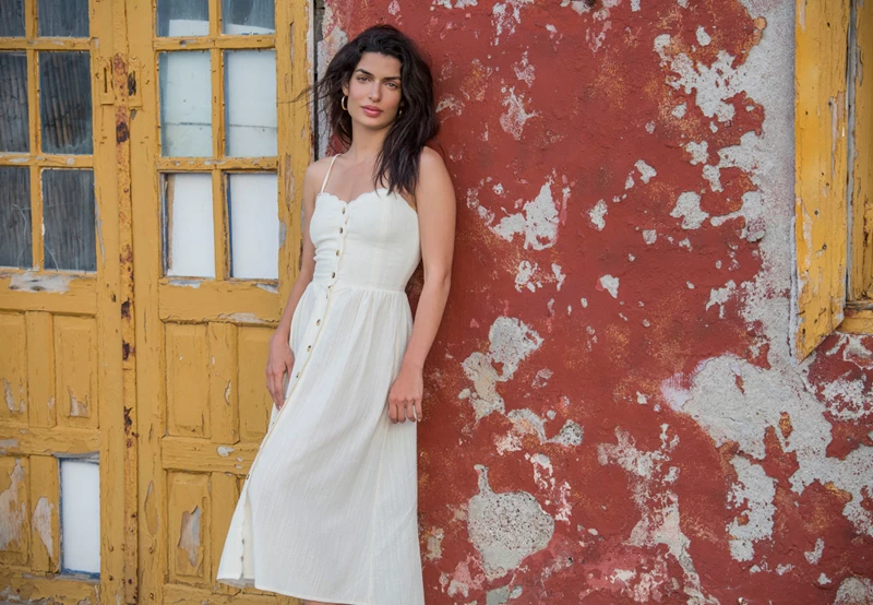 Under the Sun by H&M Διαγωνισμός | Aκολούθησε την Τόνια Σωτηροπούλου στην Ύδρα και κέρδισε την ίδια μοναδική εμπειρία - εικόνα 1