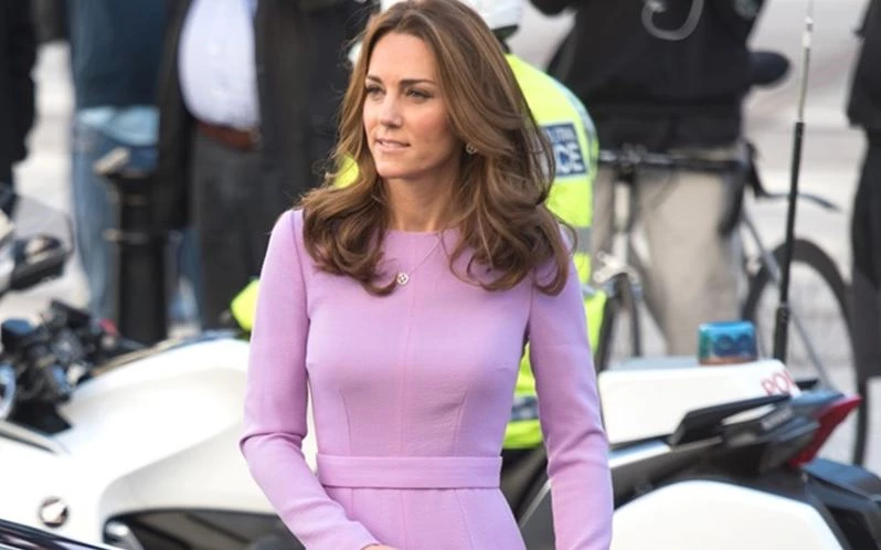 5 νέα αξεσουάρ που λατρεύει η Kate Middleton