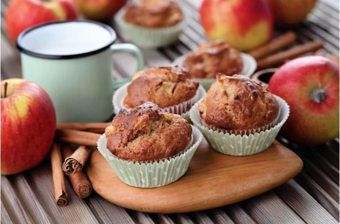 Muffins με νιφάδες βρώμης και μήλα έτοιμα σε 15 λεπτά