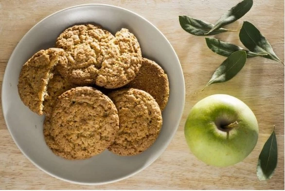 Μπισκότα μήλου χωρίς ζάχαρη: Η τέλεια και υγιεινή επιλογή για τα σνακ σου