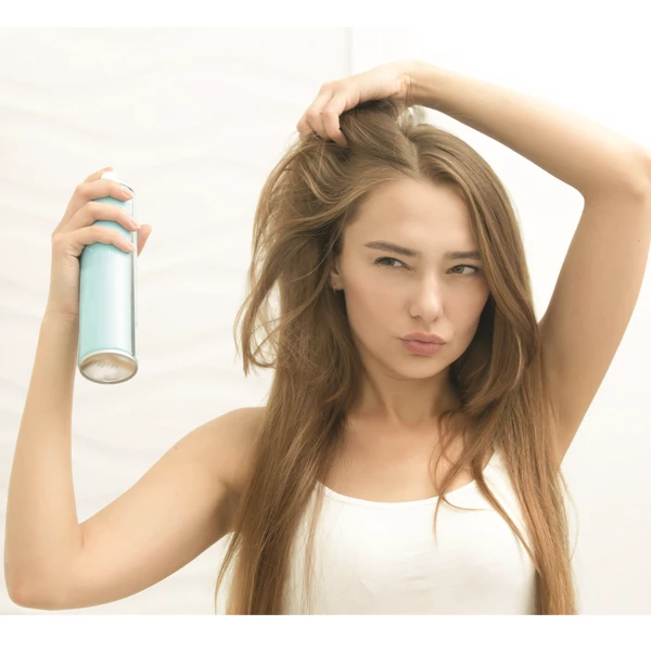 Όλα όσα πρέπει να ξέρεις για το dry shampoo