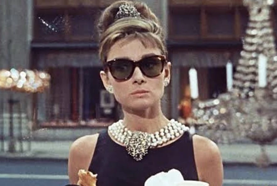 Audrey Hepburn | 10 quotes για τη ζωή, την αγάπη και το στυλ