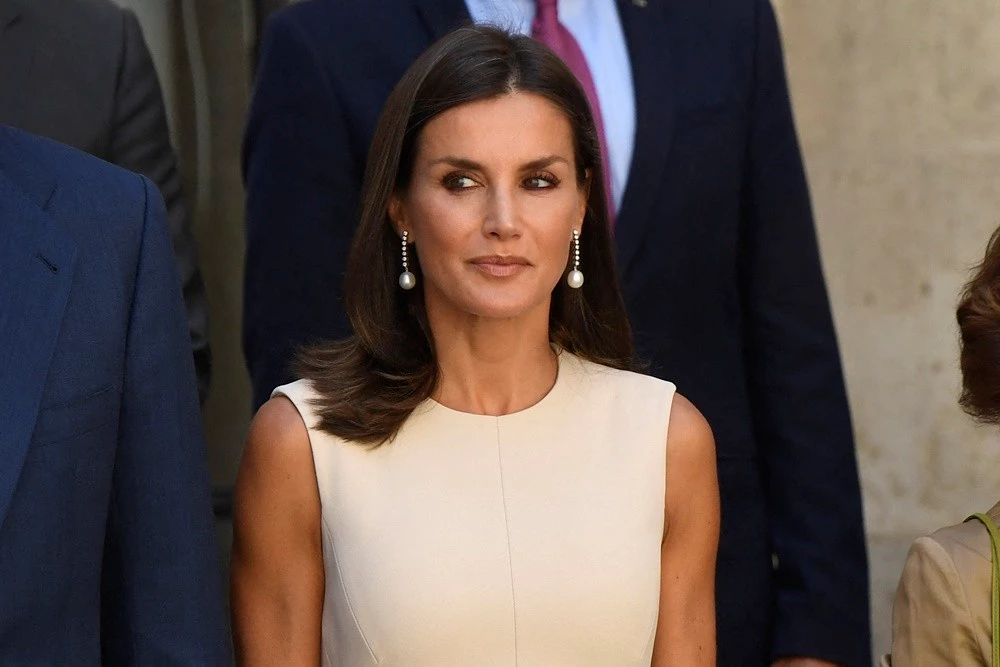 Η βασίλισσα Letizia φόρεσε το πιο όμορφο σακάκι της σεζόν