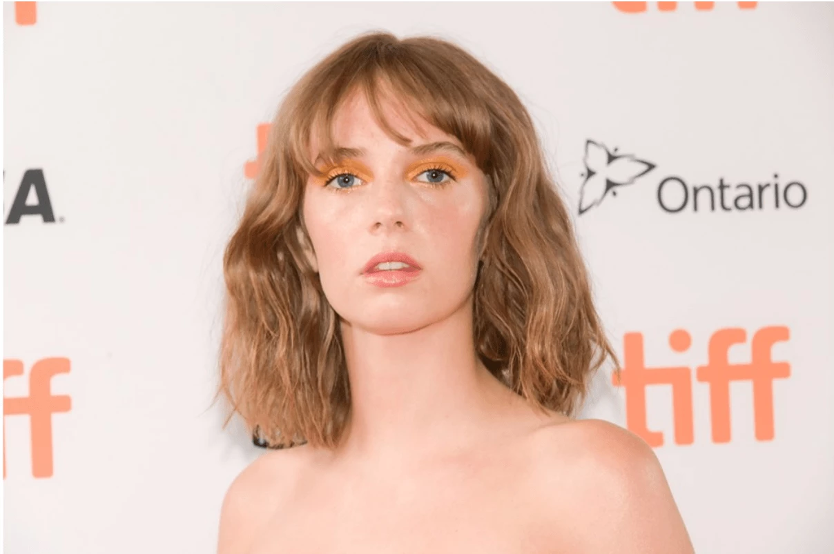 Maya Hawke: Η κόρη του Ethan Hawke είναι style icon