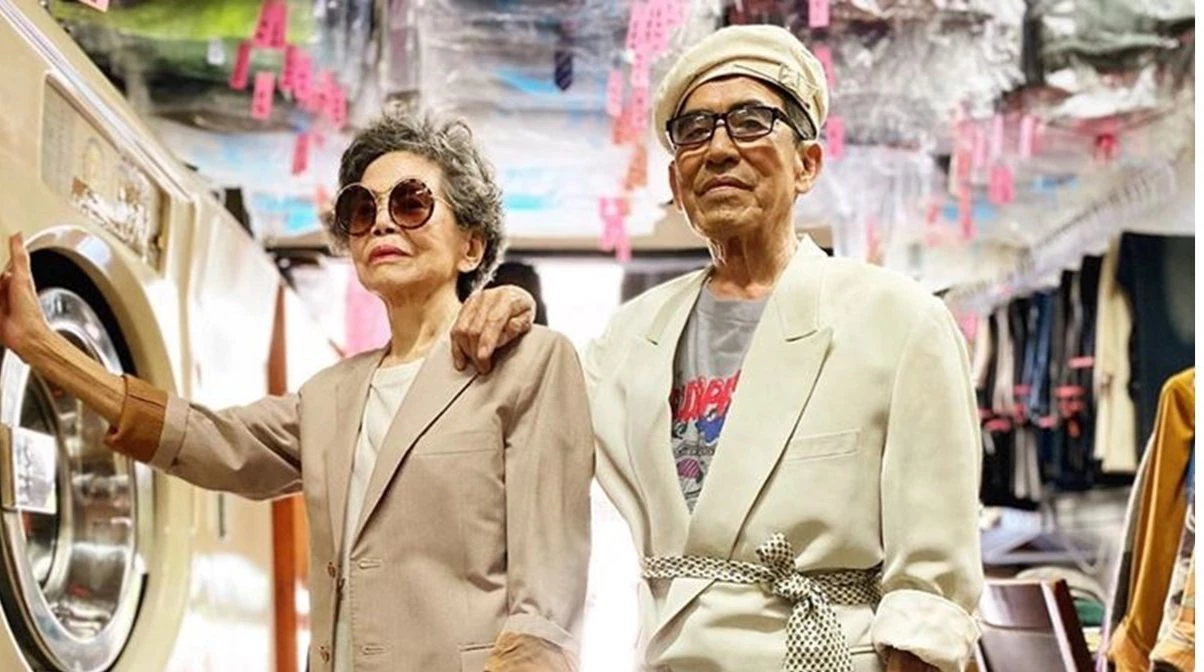 Αυτό το ζευγάρι κοντεύει τα 90 και χαρίζει απλόχερα στιλιστική έμπνευση