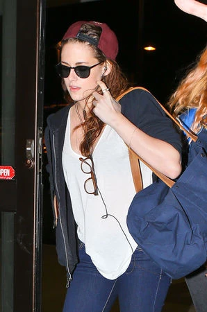 Kristen Stewart: Στο πλευρό του Robert Pattinson! 