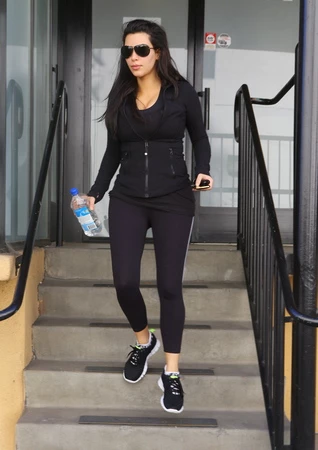 Kim Kardashian: Γυμνάζεται και κατά τη διάρκεια της εγκυμοσύνης - εικόνα 2
