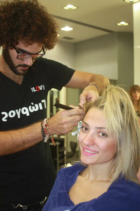 Jean Iver “Change your Hair Look”:  Βήμα βήμα η μεταμόρφωση των τυχερών του διαγωνισμού με τη Miss Bloom.  - εικόνα 10