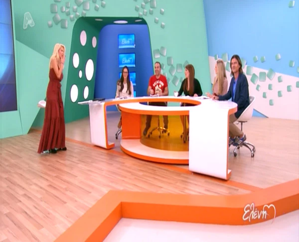 Ελένη Μενεγάκη: Τι φόρεσε στην εκπομπή σήμερα, 01.11.12