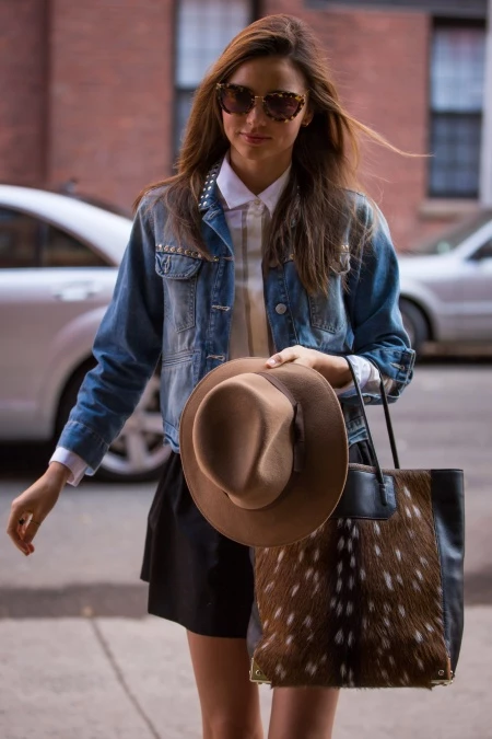 ΦΩΤΟ: Η Miranda Kerr βολτά στη Νέα Υόρκη
