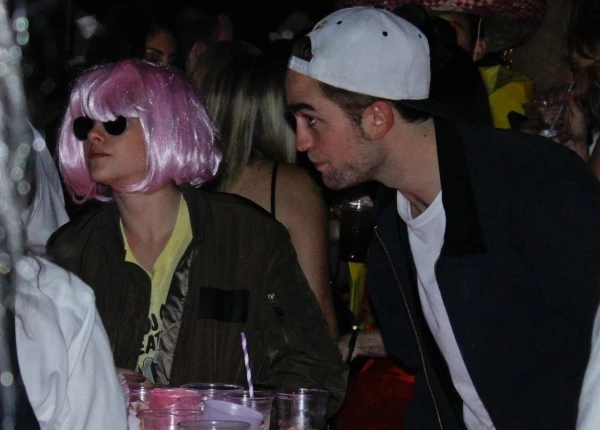 Robert Pattinson, Kristen Stewart: Mαζί σε Halloween party
