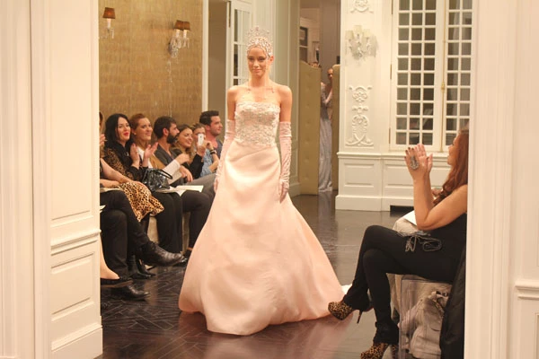 Celia Kritharioti Haute Couture: H Δούκισσα στο show για τη συλλογή Χειμώνας 2013 - εικόνα 16