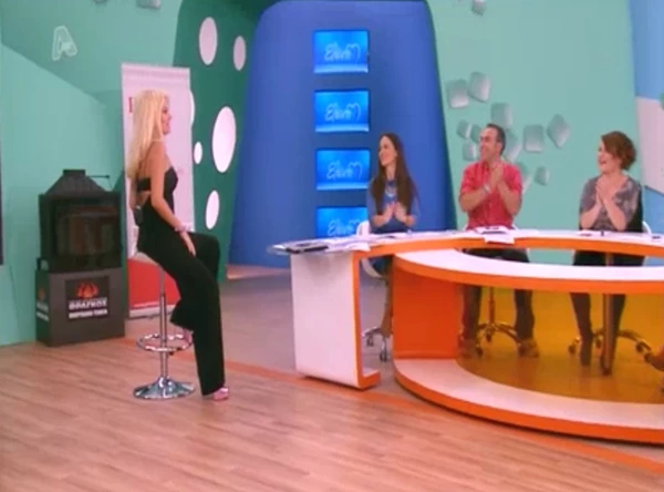Ελένη Μενεγάκη: Τι φόρεσε στην εκπομπή την ημέρα των γενεθλίων της, 29.10.12