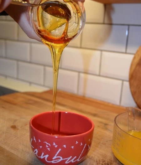 Cook No18: Χοιρινά μπριζολάκια με μέλι, μουστάρδα και πορτοκάλι - εικόνα 3