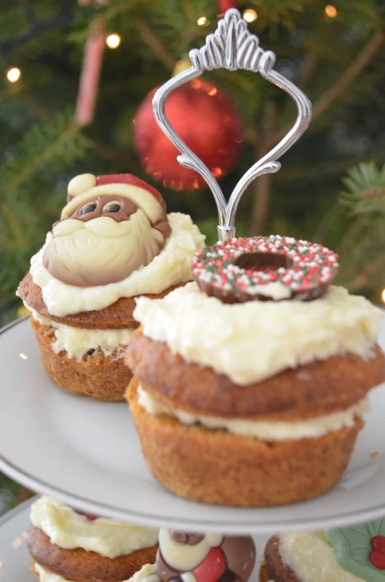 Πρωτοχρονιάτικα cupcakes καρότου - εικόνα 2