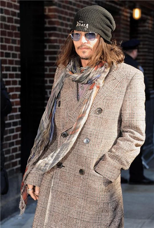 Που εντόπισε ο φακός τον Johnny Depp; - εικόνα 2