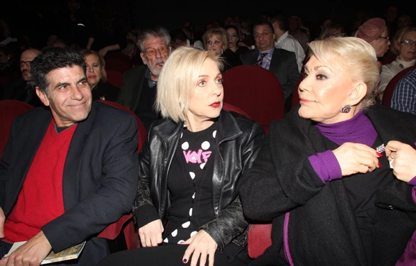 «Ένας υπηρέτης με δύο αφεντικά»: Ποιους είδαμε στην πρεμιέρα; - εικόνα 7