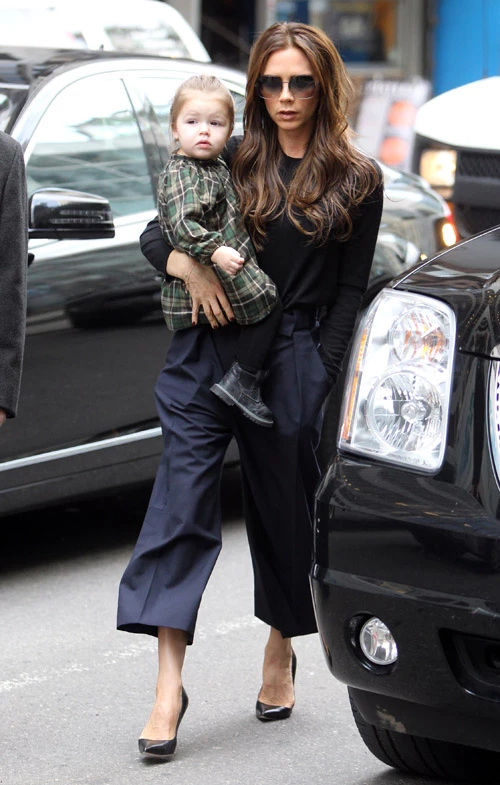 Victoria & Harper Beckham: Βόλτες στη Νέα Υόρκη