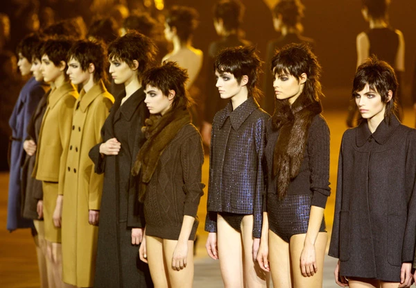 Το υπερθέαμα του Marc Jacobs στη New York Fashion Week - εικόνα 2