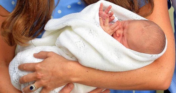 Katherine Middleton - Πρίγκιπας William: Oι πρώτες φωτογραφίες του μωρού! - εικόνα 11
