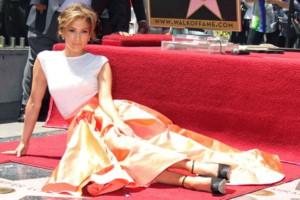 Η Jennifer Lopez στη Λεωφόρο της Δόξας