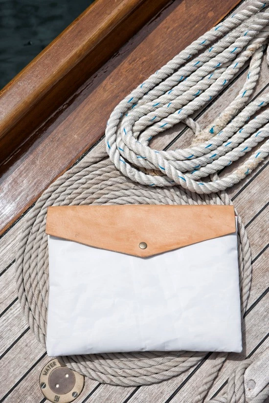 Salty Bags: Τα πανιά των ιστιοπλοϊκών γίνονται fashion must haves - εικόνα 3