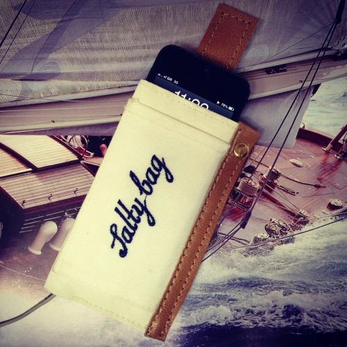 Salty Bags: Τα πανιά των ιστιοπλοϊκών γίνονται fashion must haves - εικόνα 4