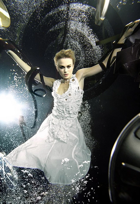 Η Keira Knightley και γνωστά μοντέλα φωτογραφίζονται underwater! - εικόνα 2
