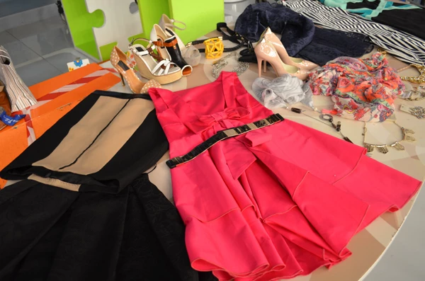 Πώς να ντύνεσαι για να δείχνεις πιο λεπτή: Το MissBloom.gr δίνει tips Μες Στην Καλή Χαρά:  - εικόνα 3