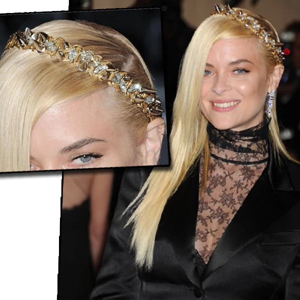 Met Gala Headbands: Τα πιο εντυπωσιακά αξεσουάρ μαλλιών στο κόκκινο χαλί