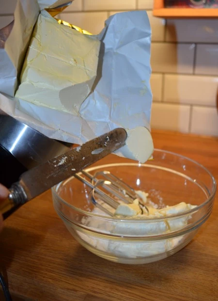 Cook No23: Carrot cake με λεμονάτο γλάσο τυριού - εικόνα 3