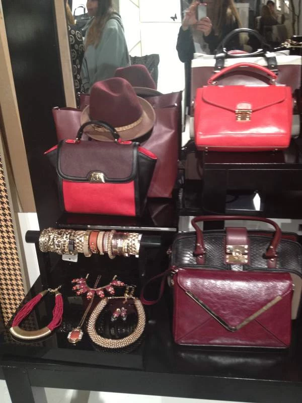 Οι τάσεις της μόδας για το Χειμώνα 2013-'14 στα Accessorize & Monsoon  - εικόνα 4