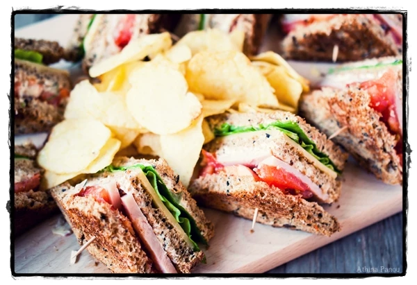 Love to Cook: Φτιάχνουμε σπιτικό club sandwich - εικόνα 2