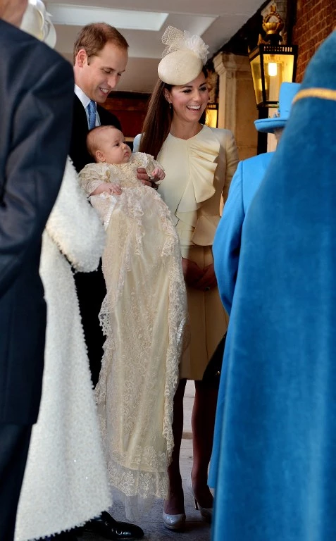 Catherine Middleton - Πρίγκιπας William: Βάφτισαν τον γιο τους!  - εικόνα 6