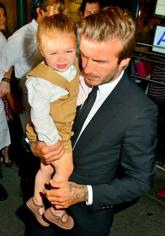 David και Harper Beckham: Στο front row του show της Victoria Beckham - εικόνα 13