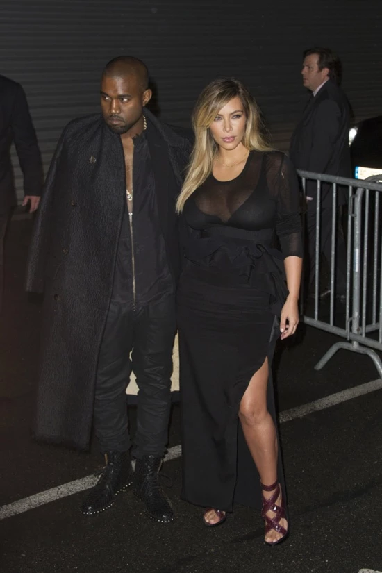 Kim Kardashian - Kanye West: Η πρώτη επίσημη δημόσια εμφάνισή τους στο Παρίσι - εικόνα 4